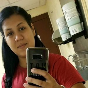 Meet your Posher, Crystal