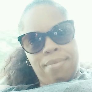 Meet your Posher, Lenel