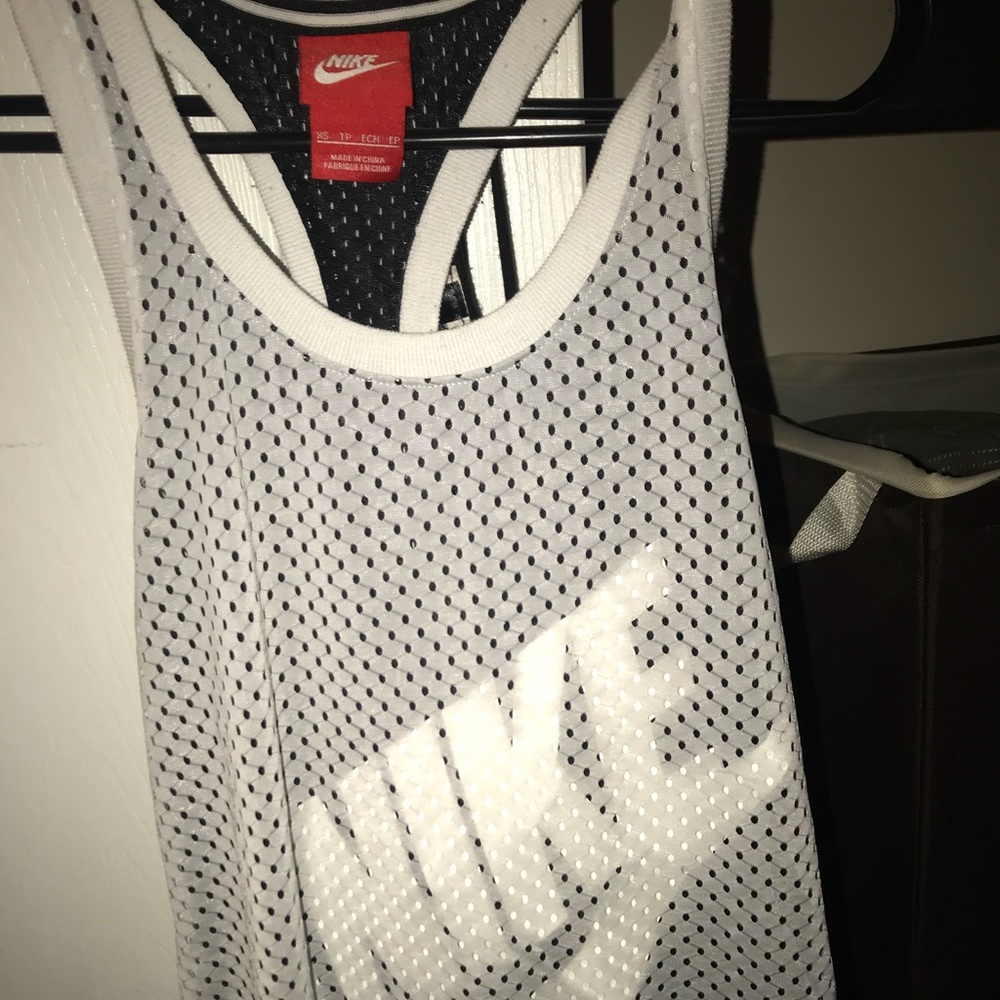 Women’s Nike jersey