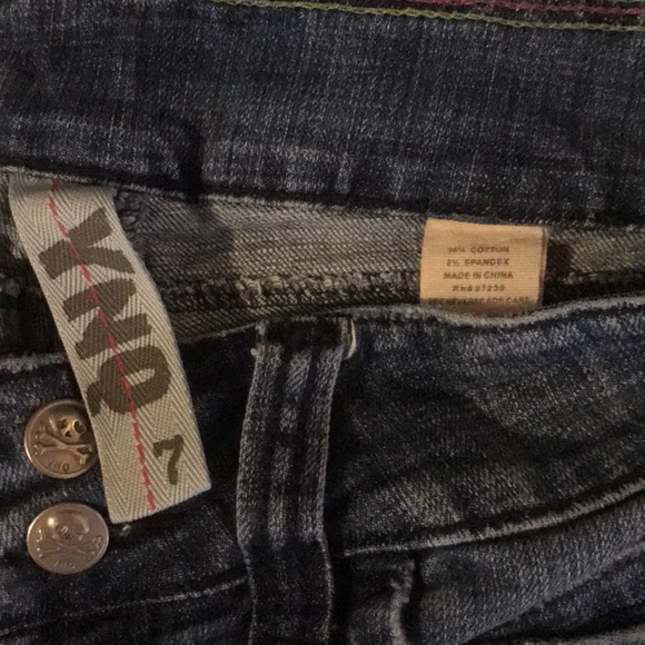 Distressed jeans - Picture 6 of 6