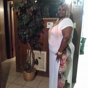 Meet your Posher, Vivian r