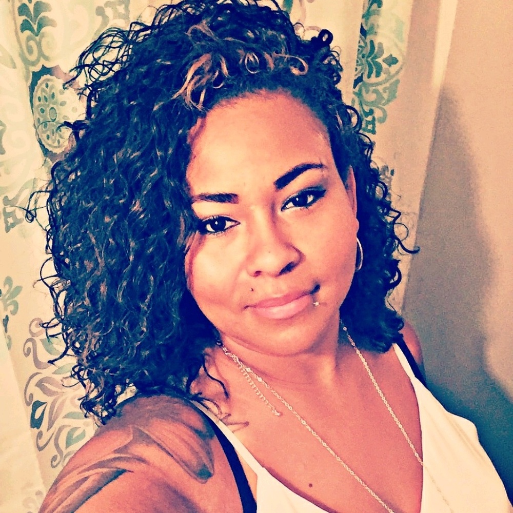Meet your Posher, Latasha