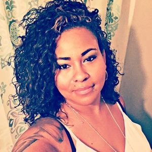 Meet your Posher, Latasha