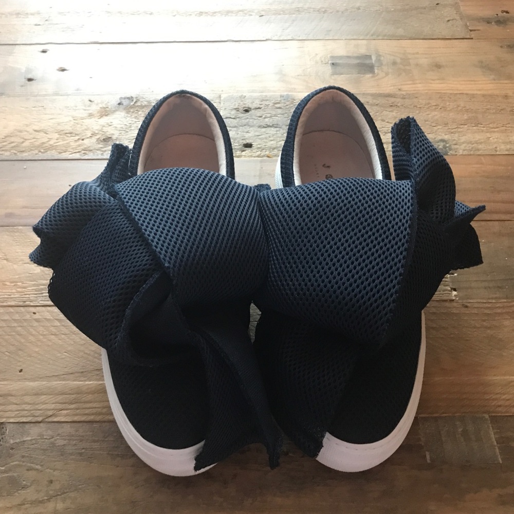 JOSHUA SANDERS navy mesh bow slip-on.