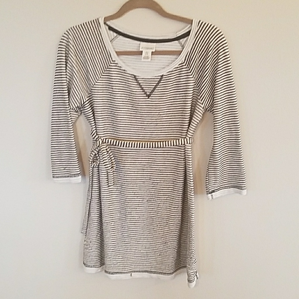 Motherhood Maternity super soft top size M