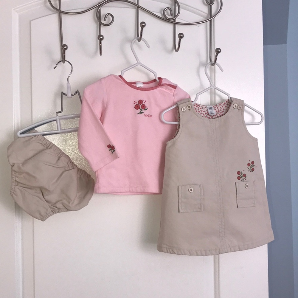 Baby gap fall and winter dress outfit size 6-12mth