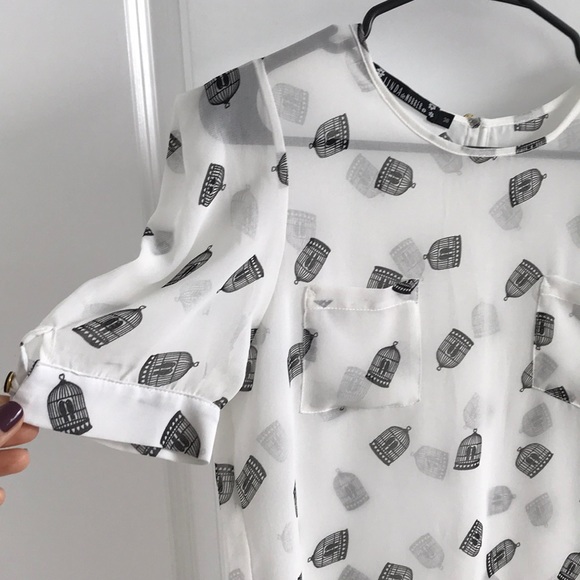 Cute clear blouse - Picture 2 of 4