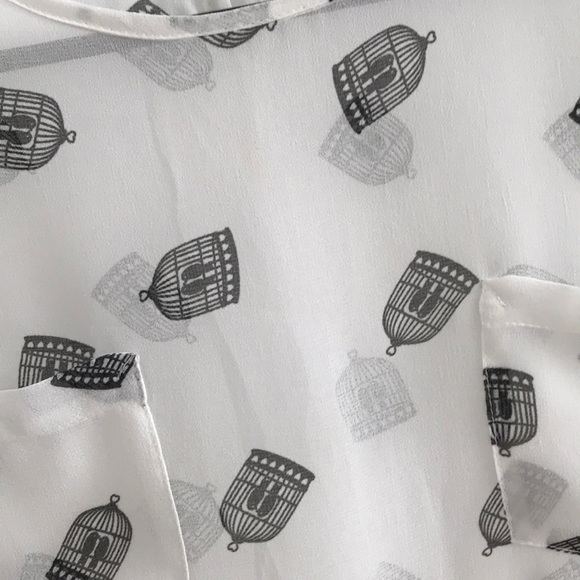 Cute clear blouse - Picture 3 of 4