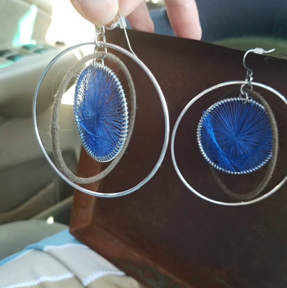 3 Dimensional Dreamweaver Earrings, NWOT
