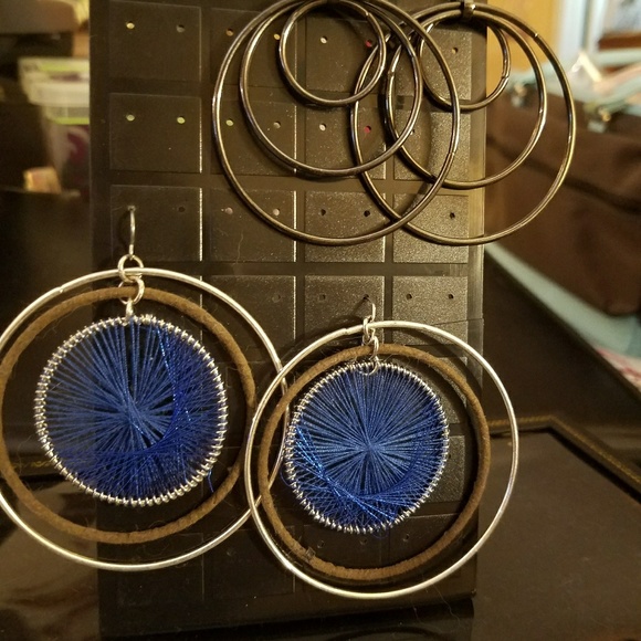 3 Dimensional Dreamweaver Earrings, NWOT - Picture 2 of 3