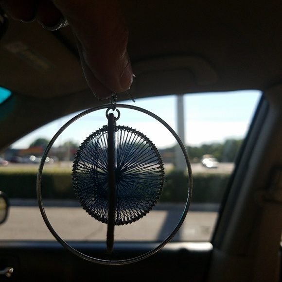 3 Dimensional Dreamweaver Earrings, NWOT - Picture 3 of 3