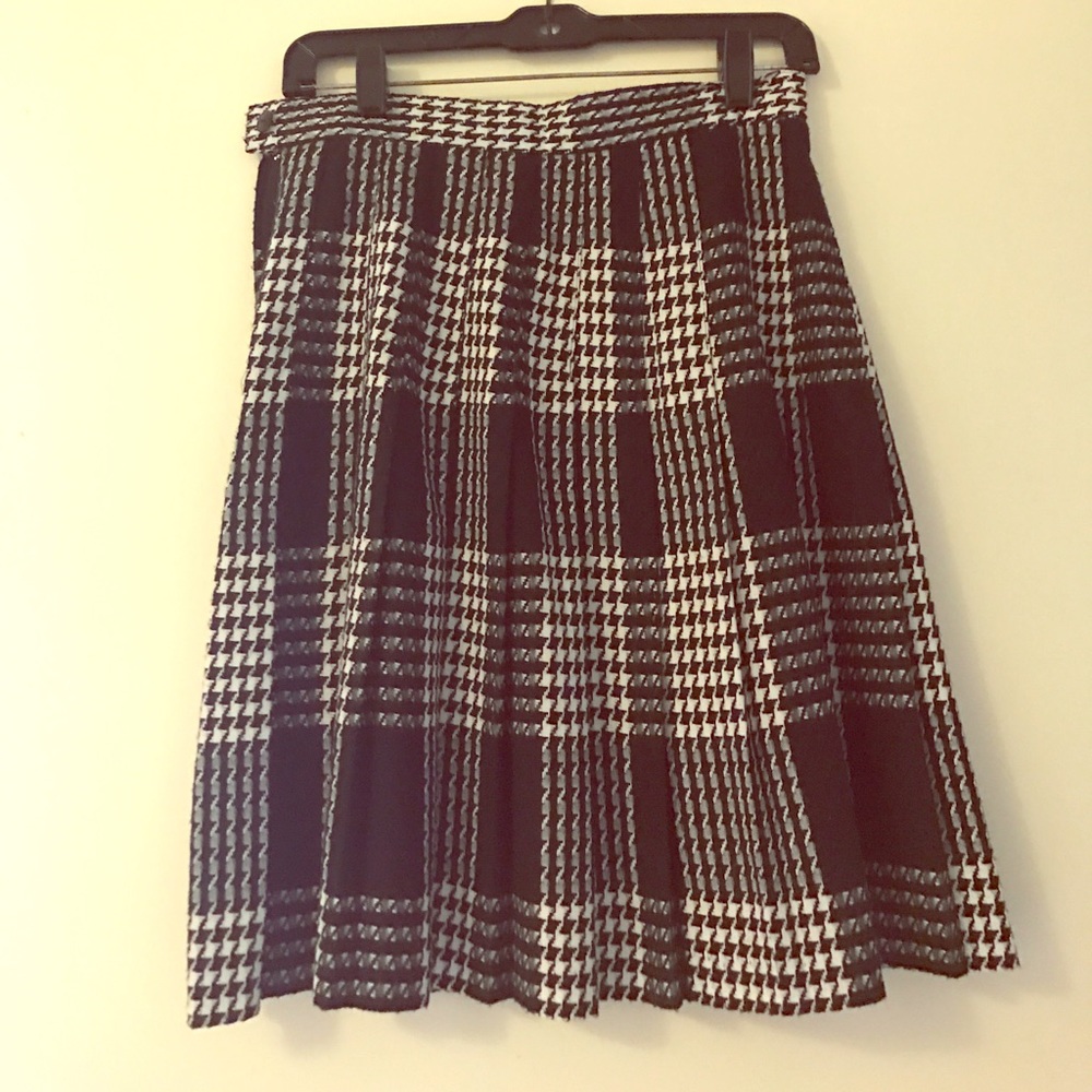 Houndstooth fleeced skirt