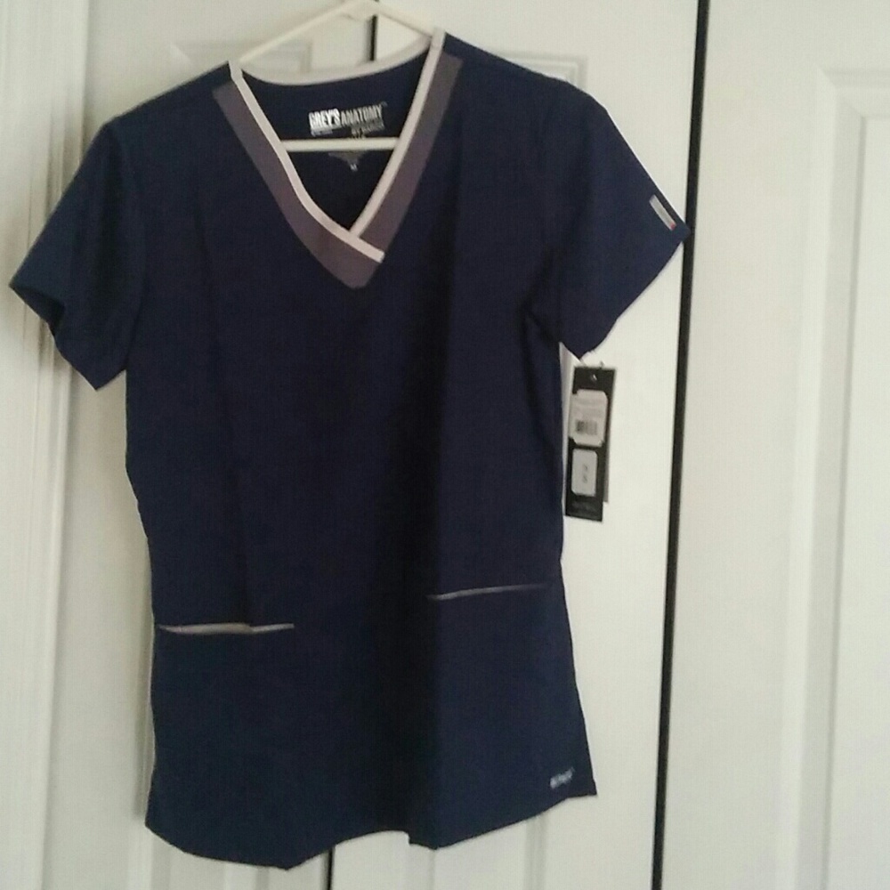 Greys anatomy active scrub top