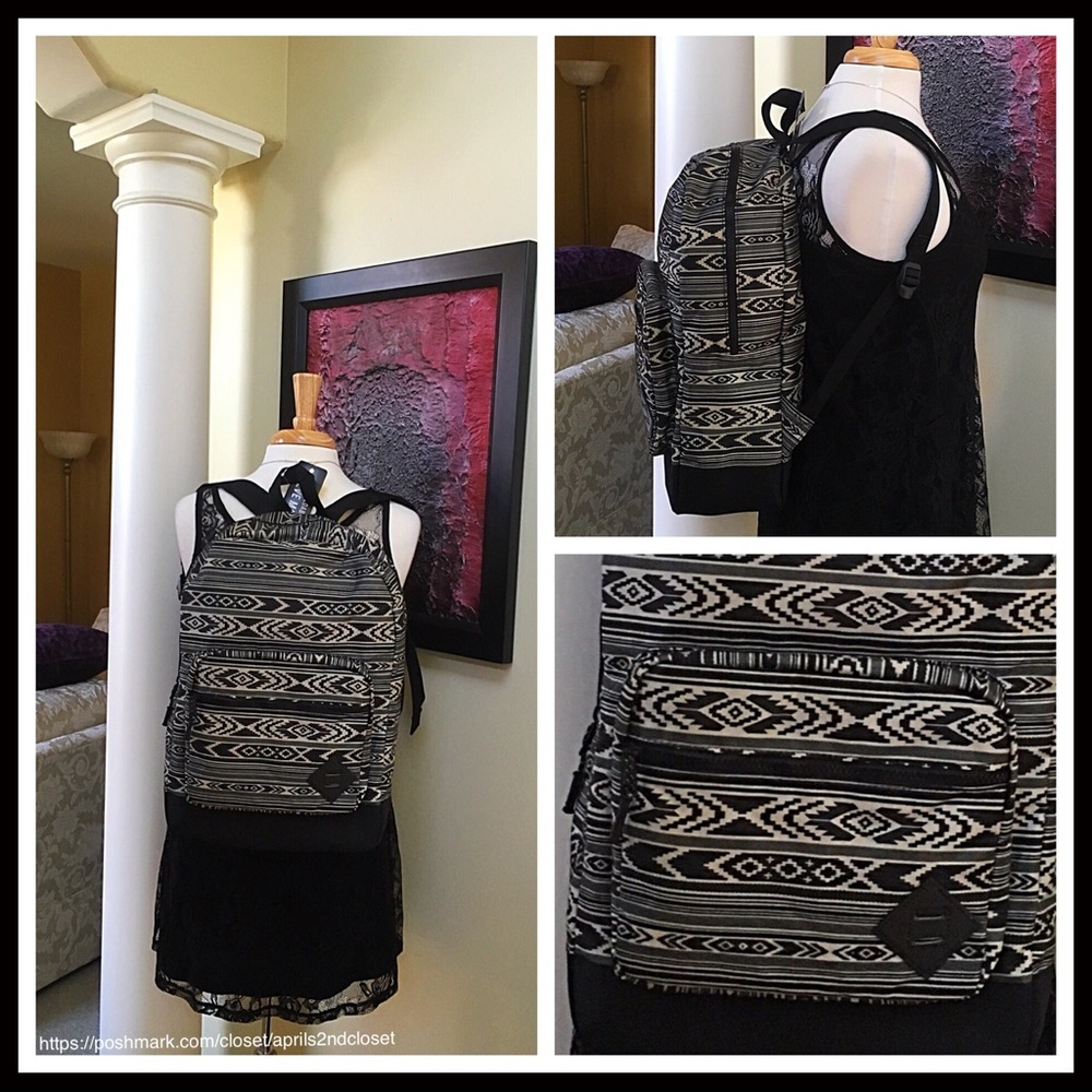 ❌SOLD❌STEVE MADDEN STYLISH BLACK PRINT BACKPACK - Picture 2 of 6