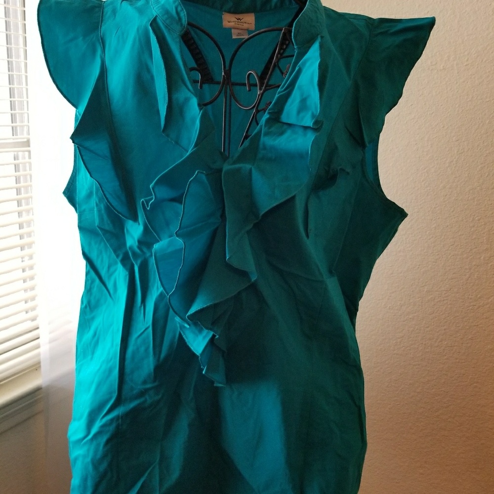 Ladies Worthington shirt