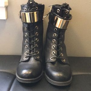 Women's Guess combat boots in size 7.5