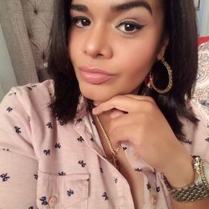 Meet your Posher, Sharon