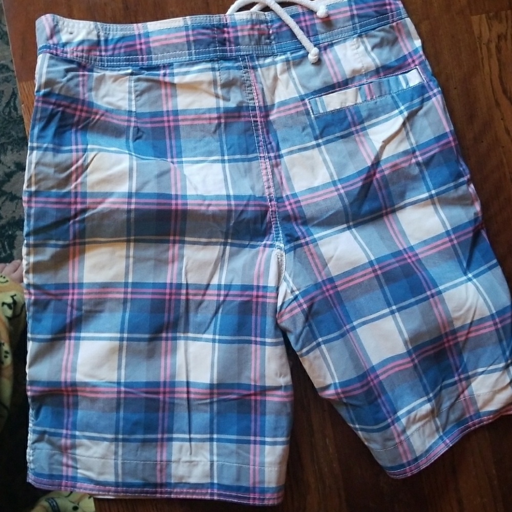 Trunks - Picture 3 of 3