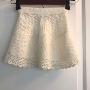 Children’s place pretty ivory knit skirt size4t