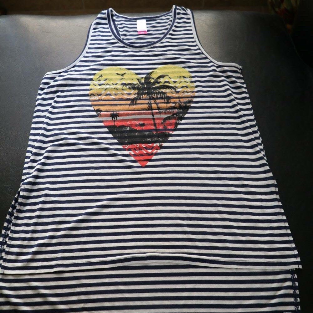 Striped tank top with beach decoration