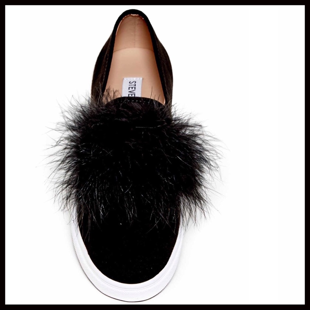 STEVE MADDEN BLACK SUEDE SLIP ON SNEAKERS - Picture 5 of 8