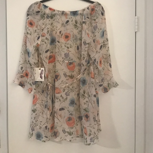 Jessica Simpson Maternity Shirt - Picture 2 of 2