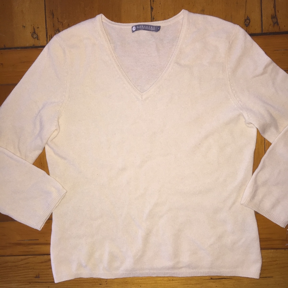 IN COLOR/COLOUR WORKS 3/4 sl  100%cashmere V-neck