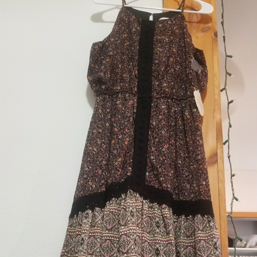 HI-LOW KNOX ROSE DRESS NWT *CLOSET CLEAN OUT*