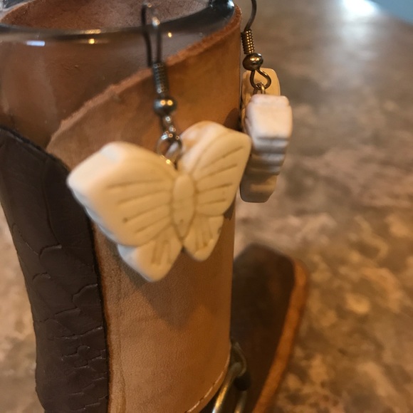 Earrings - Picture 2 of 2