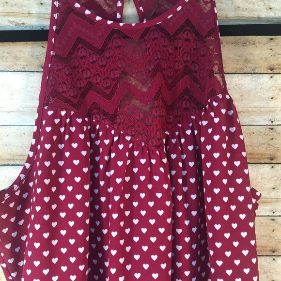 Gorgeous candies lace, heart flowy blouse - Picture 2 of 3