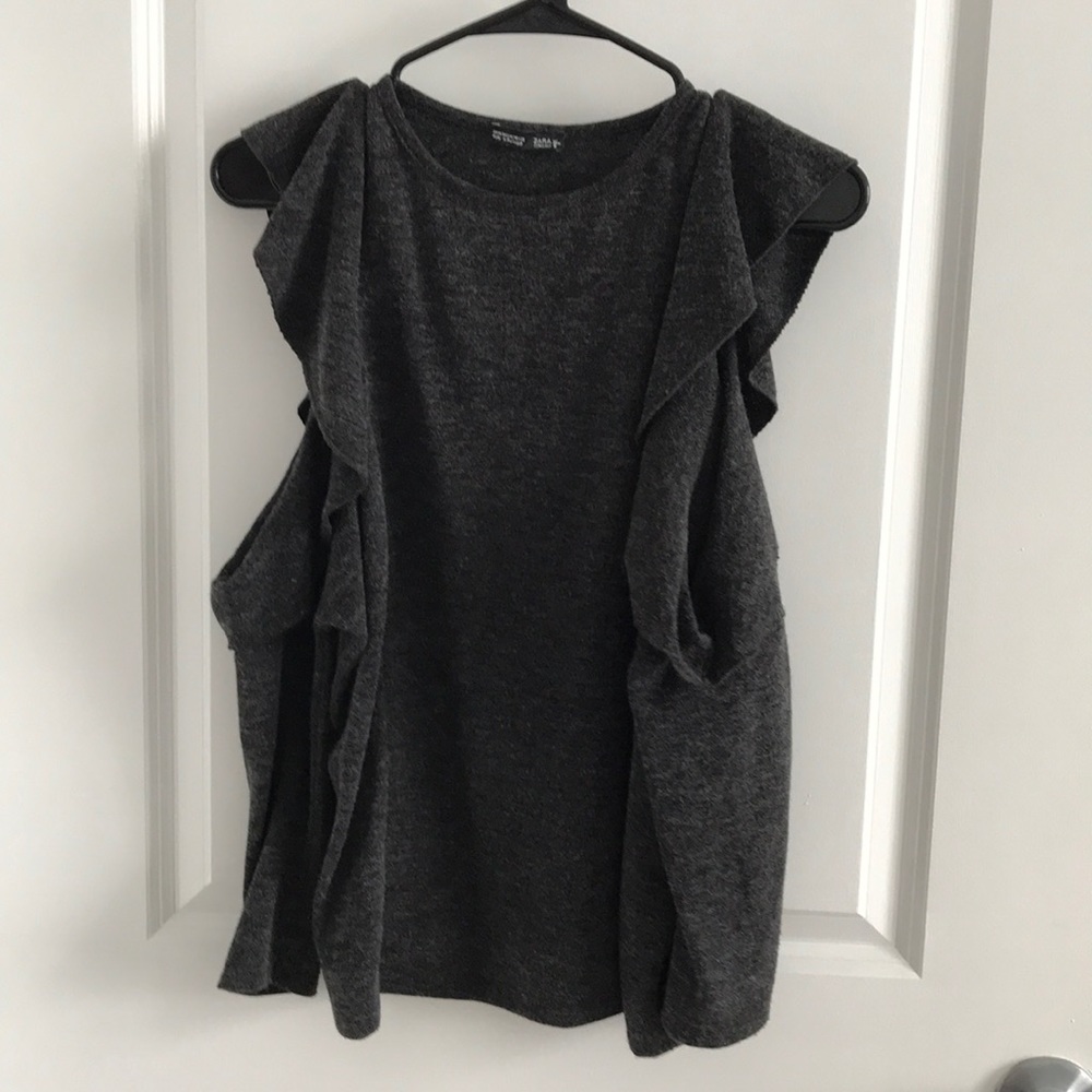 Blouse shoulder appeared