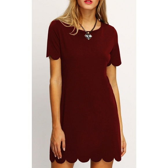 🌿BURGUNDY SCALLOPED DRESS🌿 - Picture 2 of 8