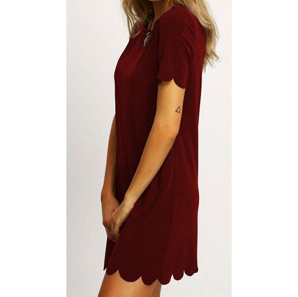 🌿BURGUNDY SCALLOPED DRESS🌿 - Picture 3 of 8