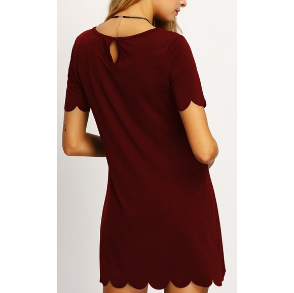 🌿BURGUNDY SCALLOPED DRESS🌿 - Picture 4 of 8