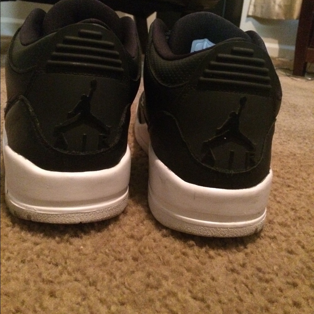 Jordan retro 3s size 10