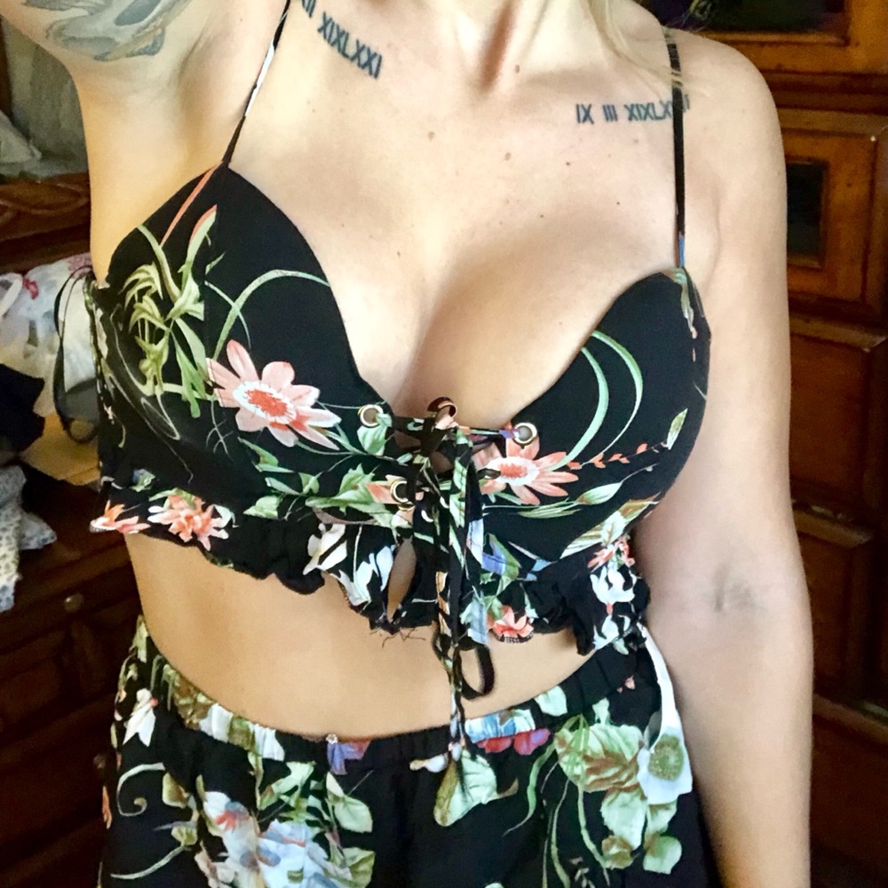 Two piece floral outfit ✨