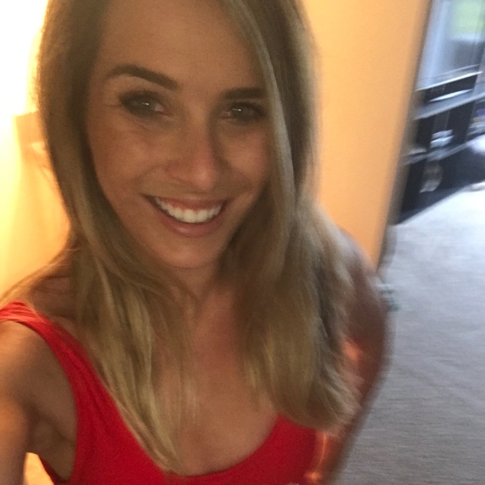 Meet your Posher, Hollyann