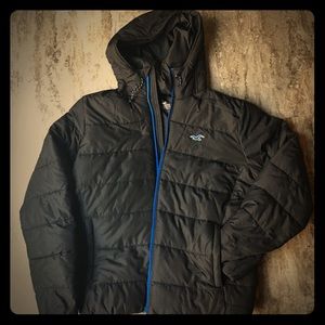 Price Drop! Men’s Hollister Puffer