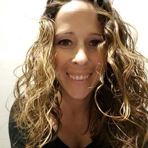 Meet your Posher, Carla