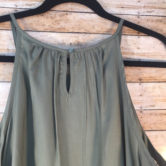 Stunning slinky military green blouse. - Picture 4 of 4
