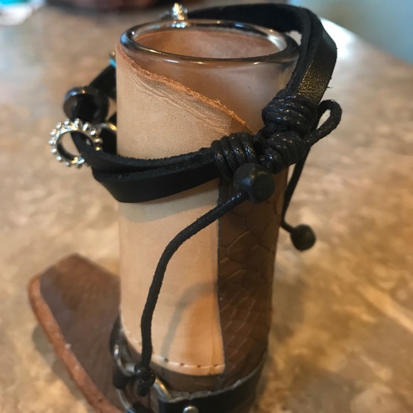 Bracelet - Picture 2 of 3