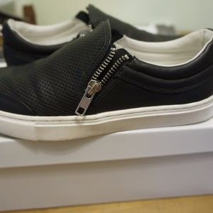 Steve Madden Women's Ellias Slip-On Sneakers