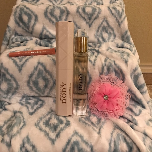 Burberry Body Perfume 2.8fl oz - Picture 2 of 3