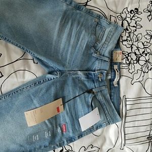 LEVIS 1M/25 Bootcut Jean.