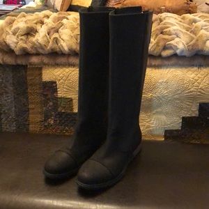 Sorel tall waterproof black boots size 11