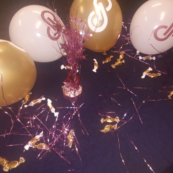 Atlanta Posh n Sip Dec 6th @6pm - Picture 4 of 4