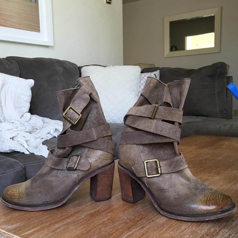 Steve Madden wrap boots
