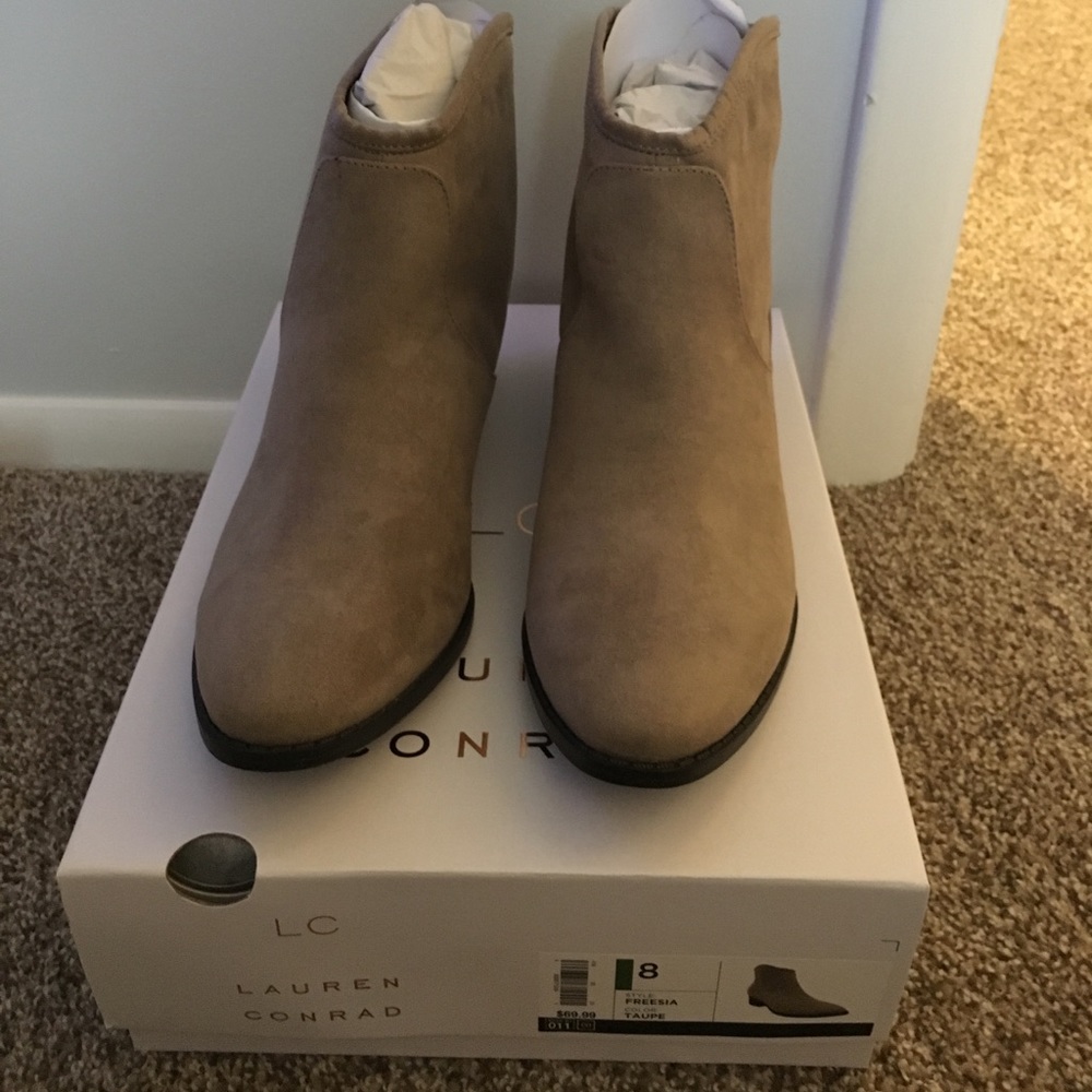 LC Lauren Conrad taupe ankle boots NIB