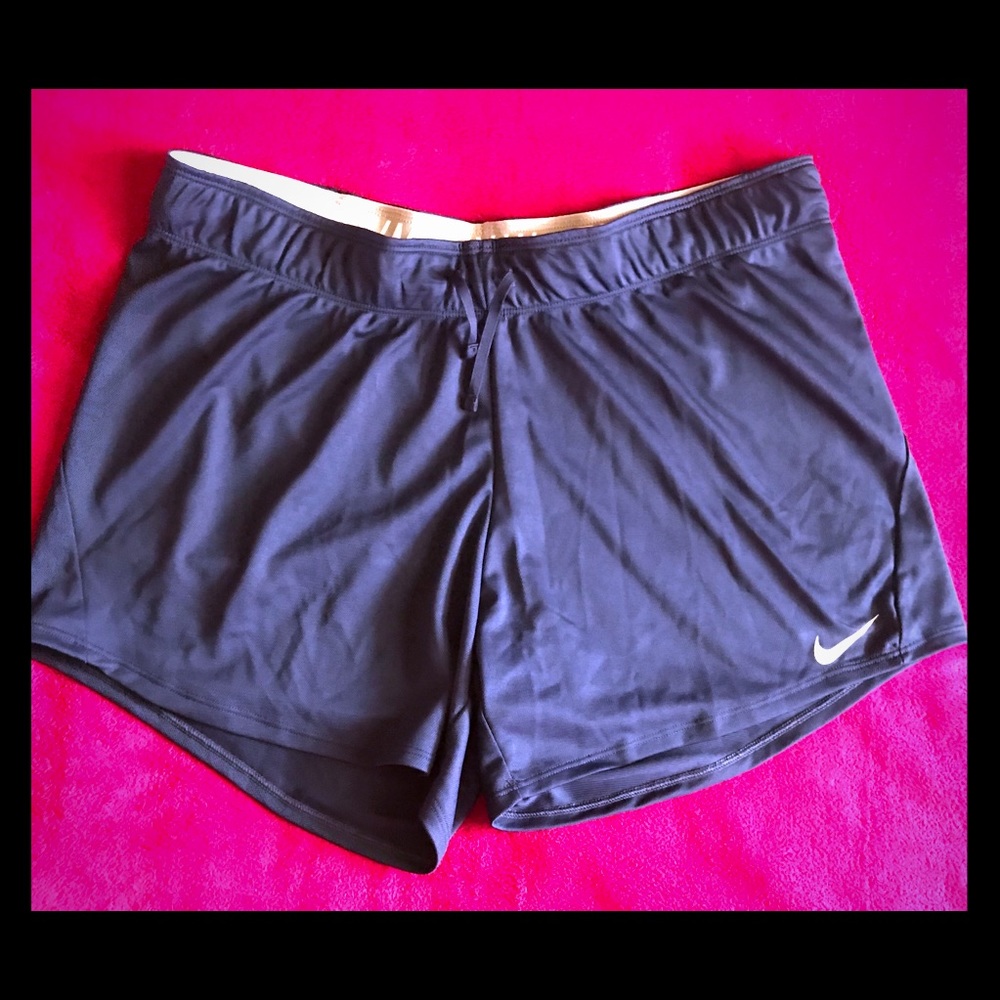 NIKE dry fit shorts - NWT - Navy blue - women’s