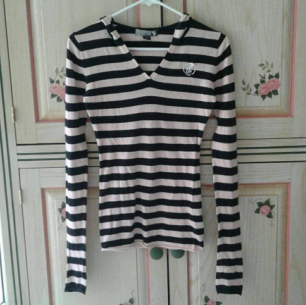 Volcom pink and black striped sweater hoodie XS